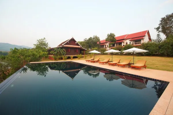 Nam Ou Riverside Hotel & Resort