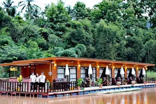 ou river house nong khiaw