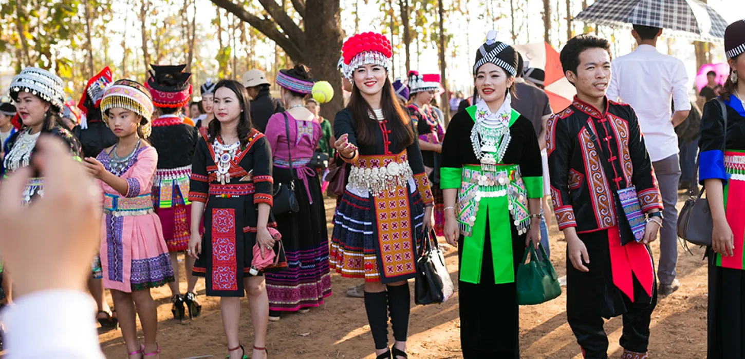 Tết Hmong – Noj Peb Caug