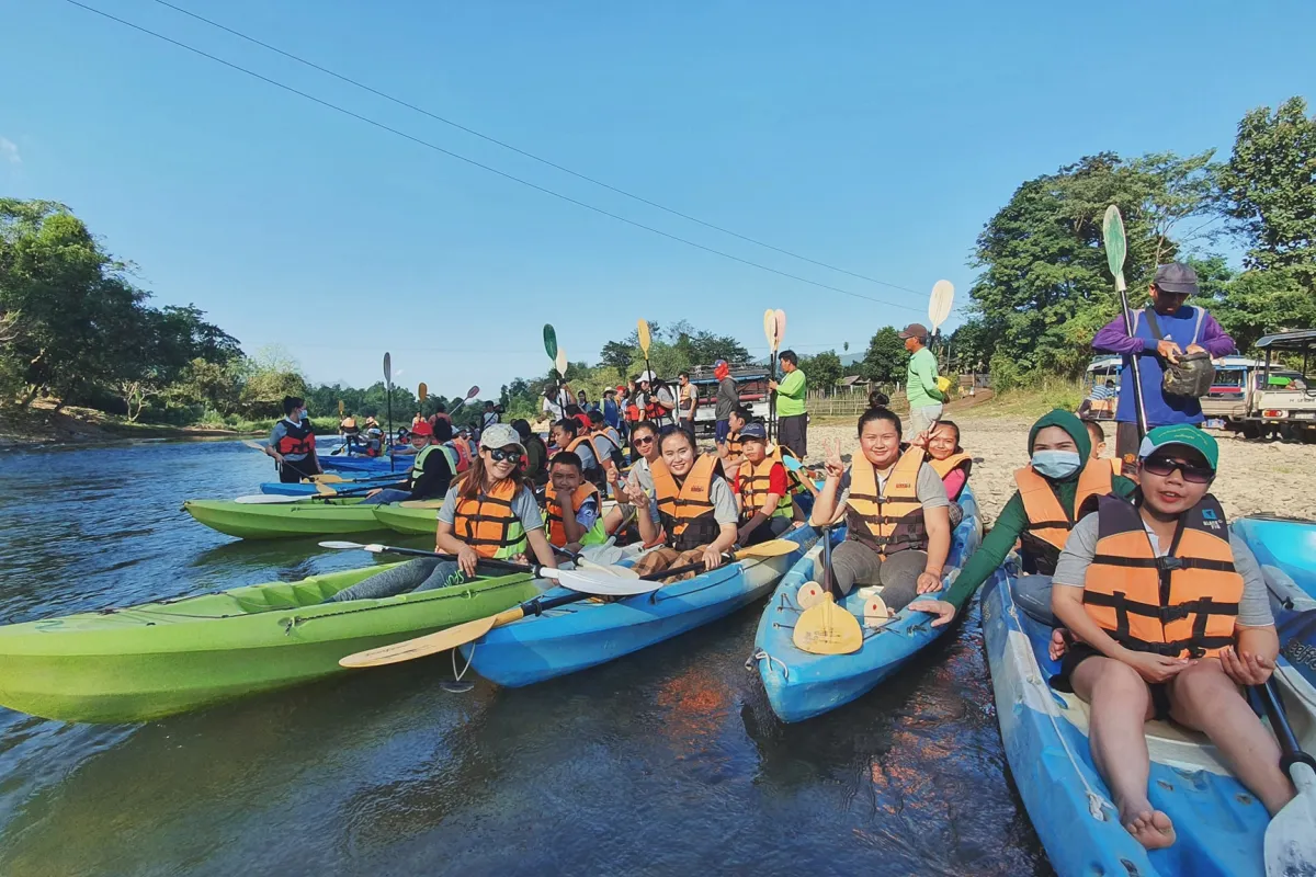 Kayaking on Nam Song River in Vang Vieng