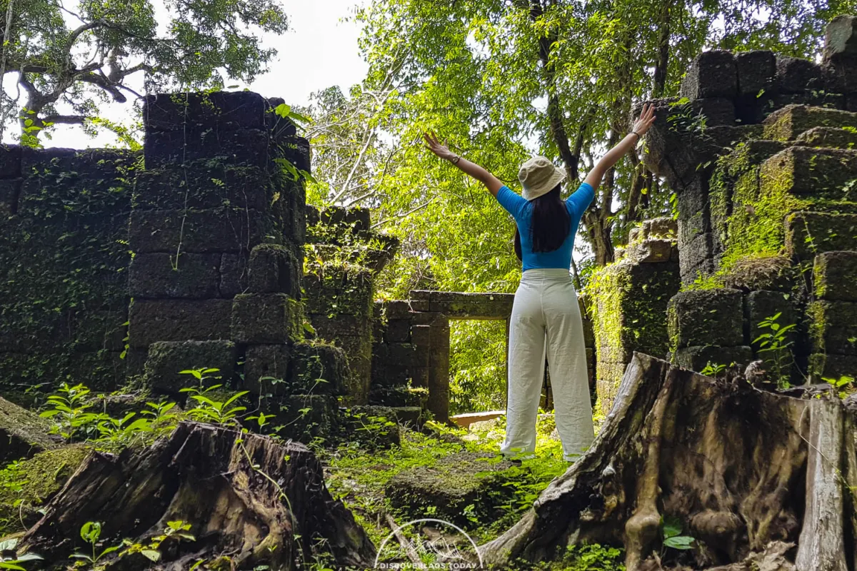 ปราสาทโต๊ะโมะ หรือ ปราสาทอุ้มเมือง 