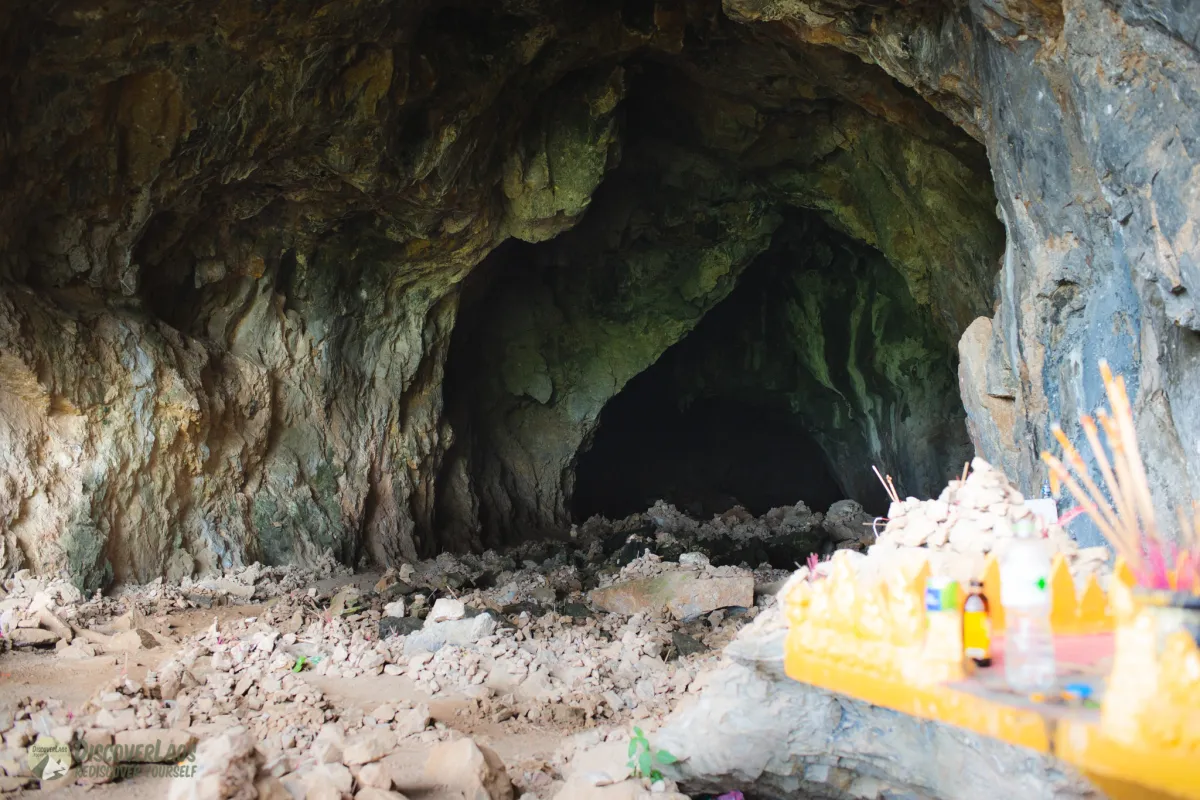 谭派洞穴（THAM PIEW）