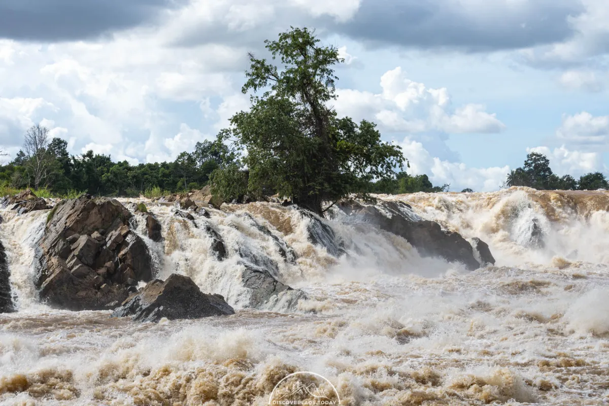 น้ำตกตาดคอนพะเพ็ง