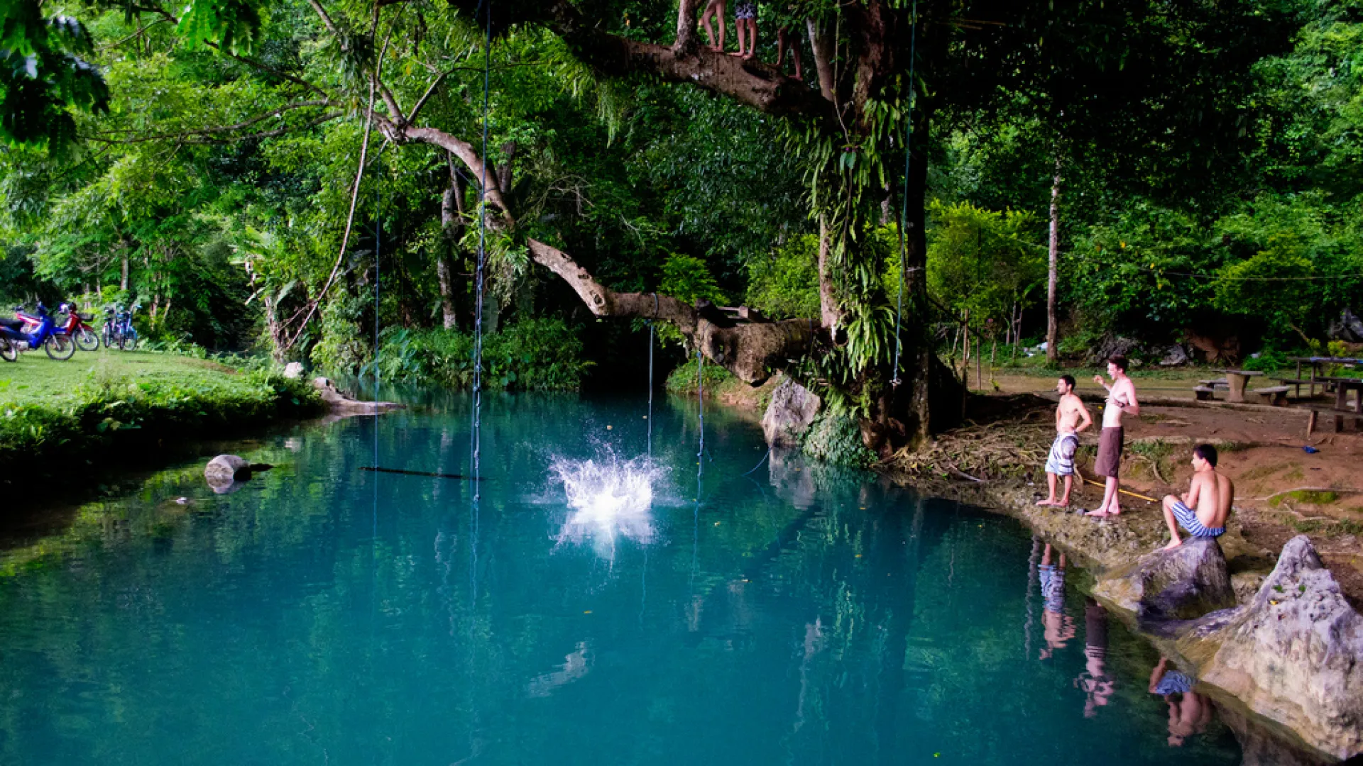 ຖ້ຳປູຄຳ