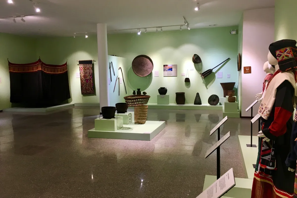 川圹川圹省立博物馆