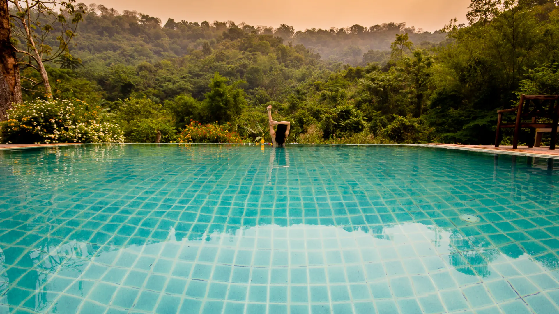 Nam Kat Yor Lapa swimming pool