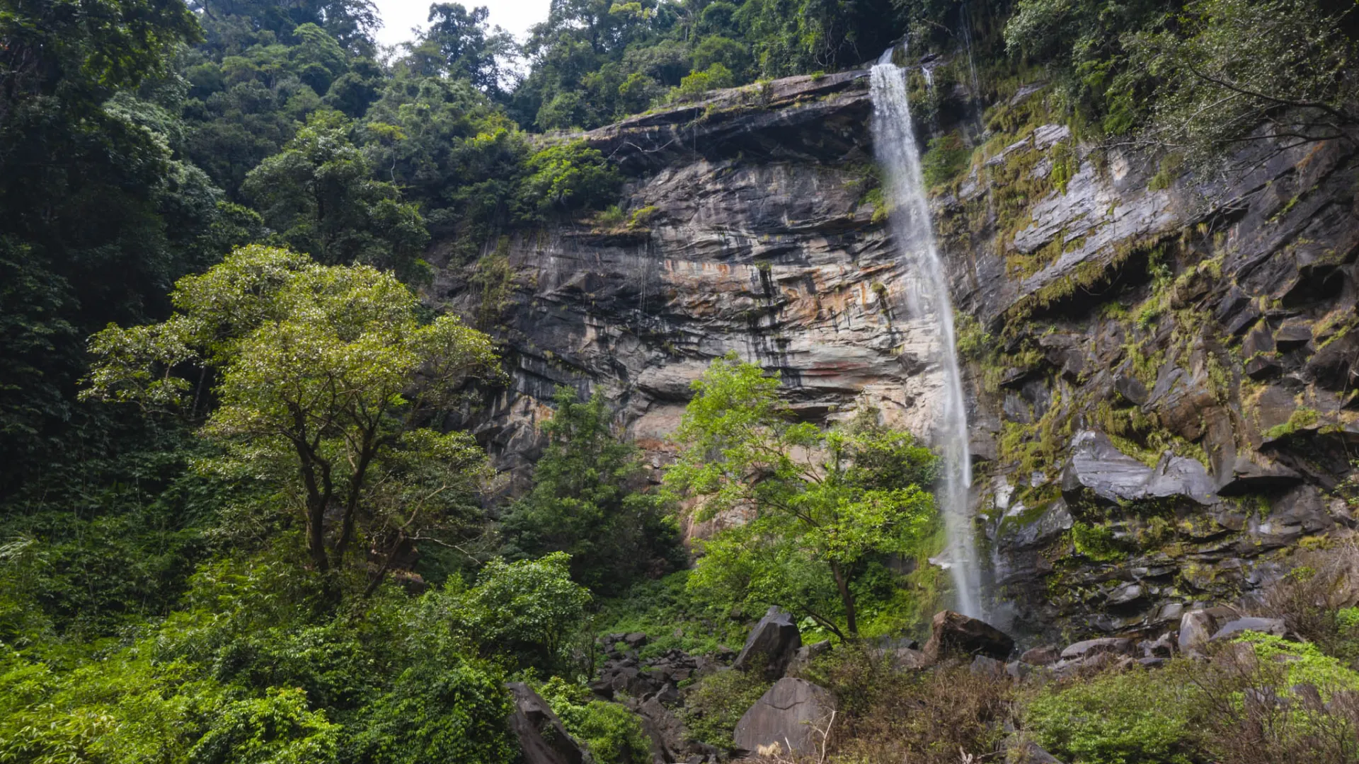 萨南（SA NAM）瀑布