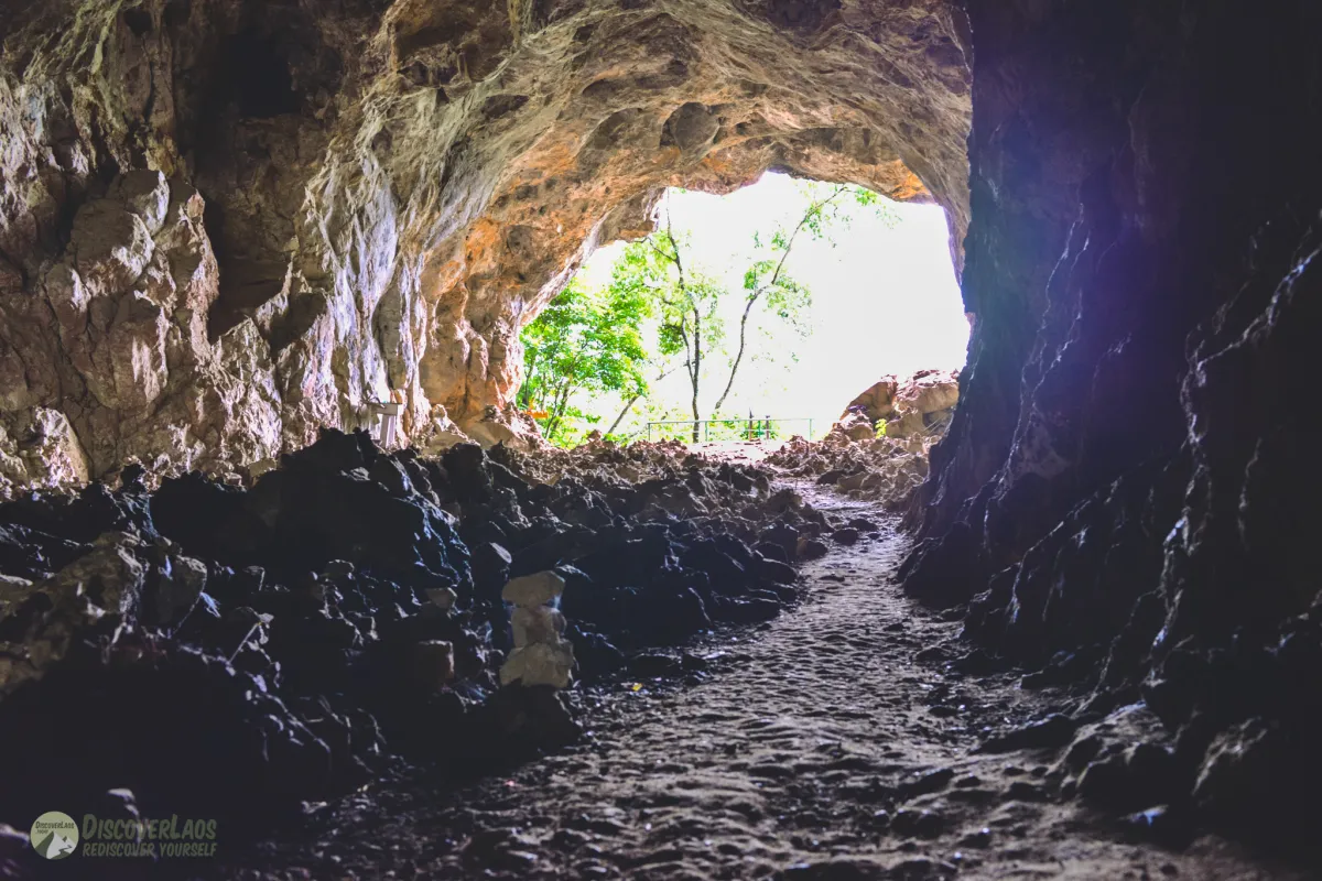 谭派洞穴（THAM PIEW）