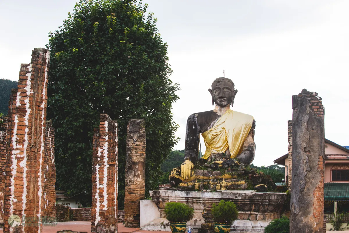 菲阿瓦特神庙（PHIAVAT TEMPLE）