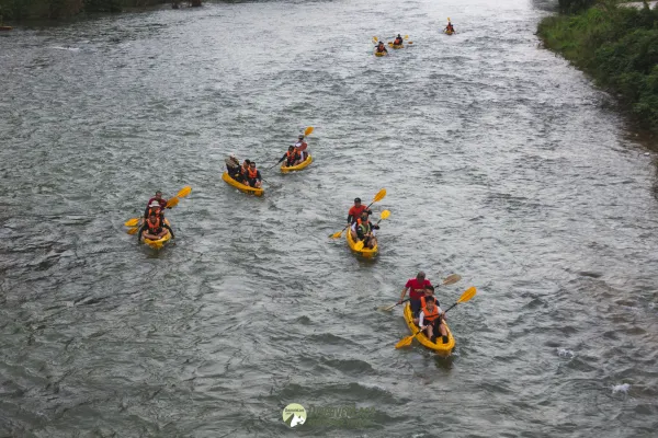 全天皮划艇游至打砂瀑布