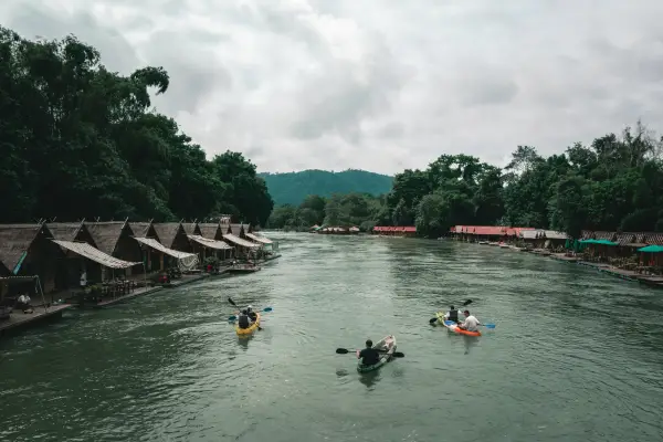 1-Hour Kayaking Experience on Nam Lik River in Meuang Feuang