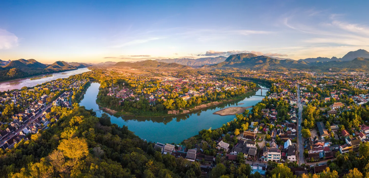 Private Full-Day Luang Prabang City Tour & Kuang Si Waterfall