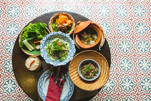 ຕົ້ນຕໍ່າລັບເມນູປານໍ້າຂອງ