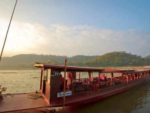 Cruise to see various views