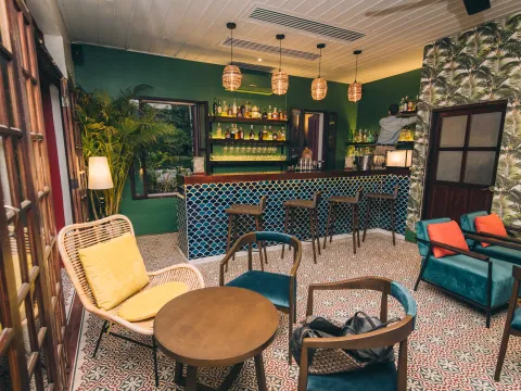 Nagini Bar by 3 Nagas